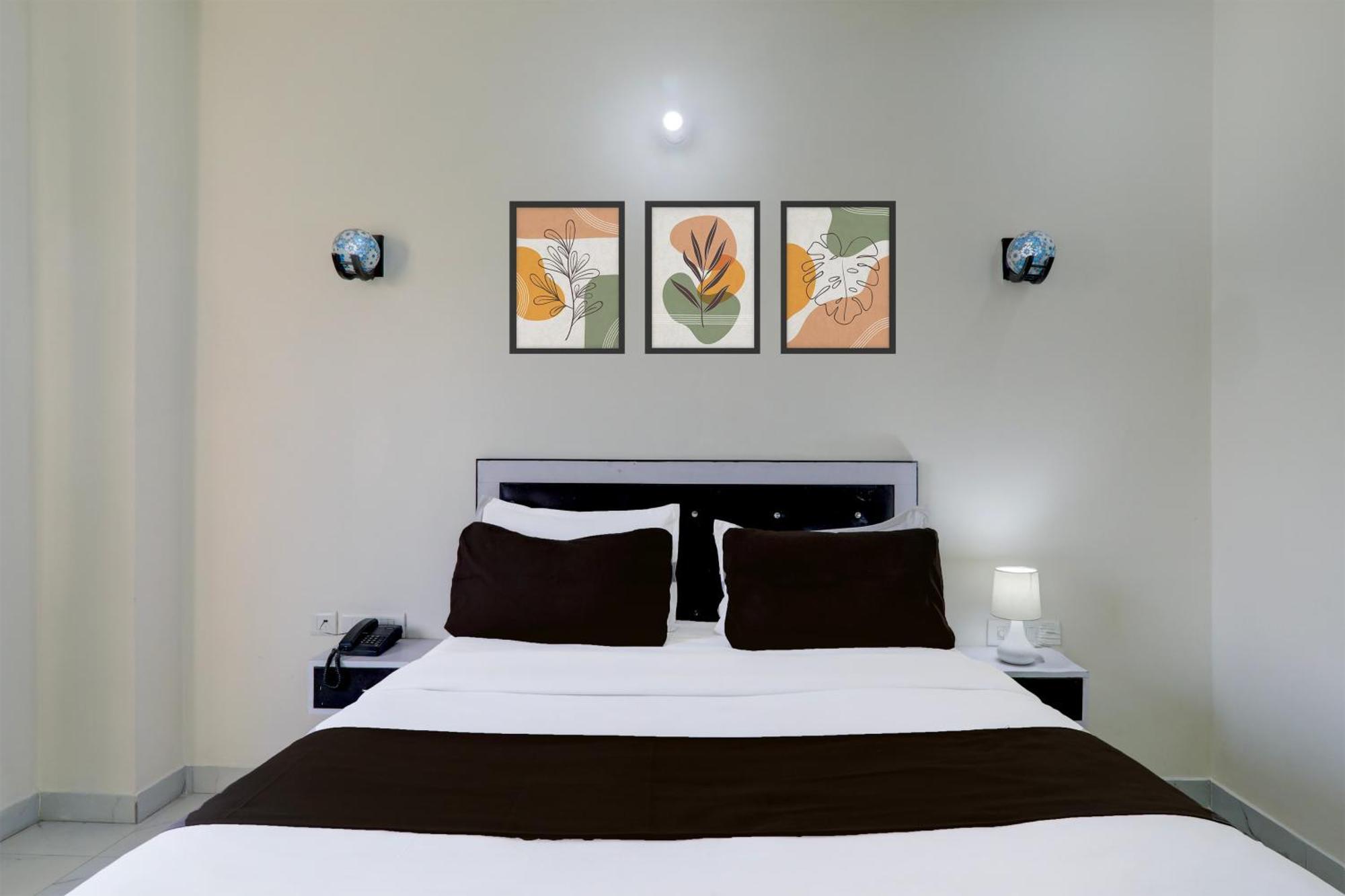 Super Hotel O Banthara Near Airport Banthra Sikandarpur ภายนอก รูปภาพ